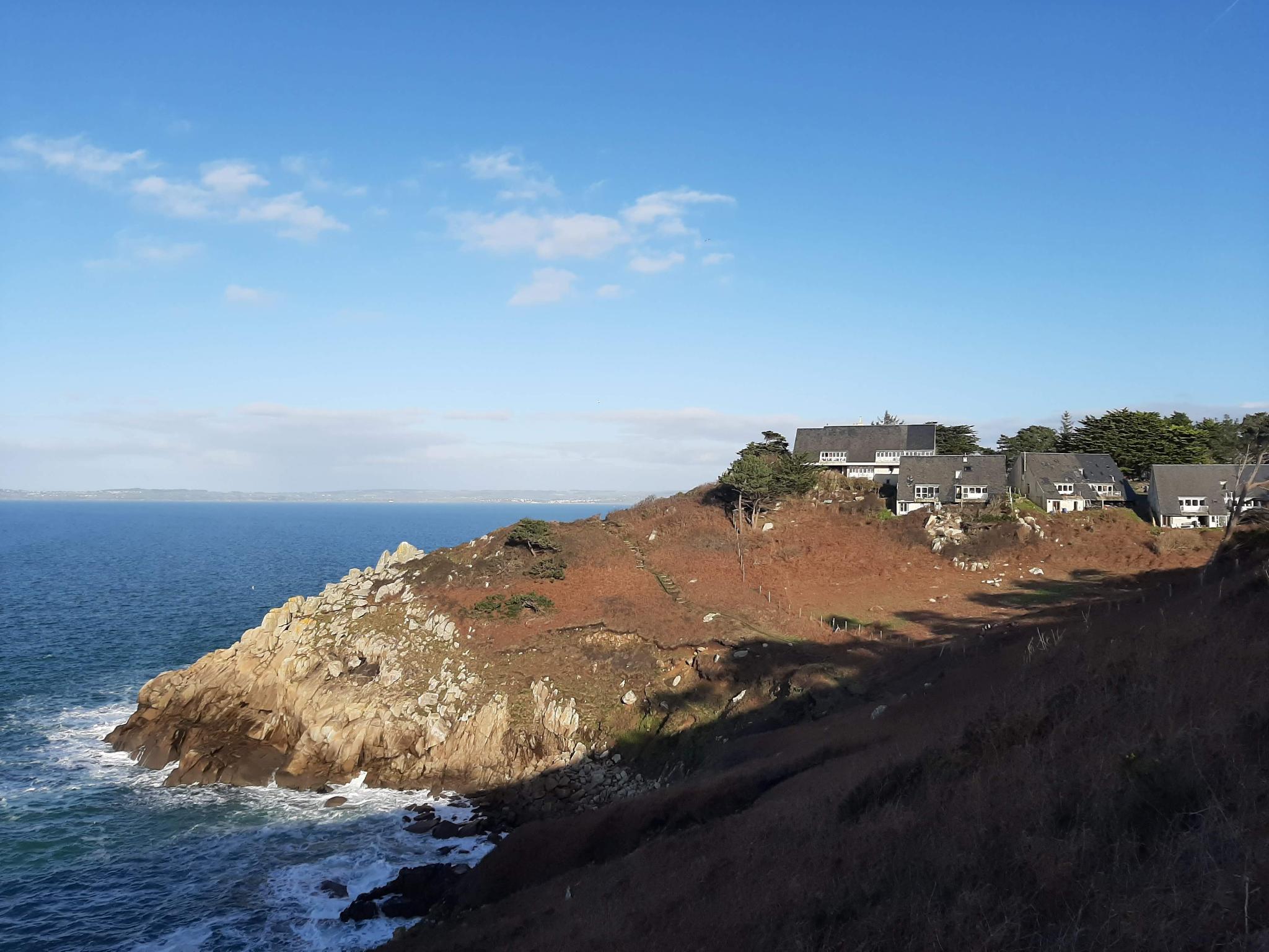 Les Roches sont mise en vente